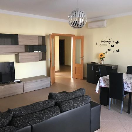 Apartamento T3 Al-Gharb Armacao de Pera Luaran gambar